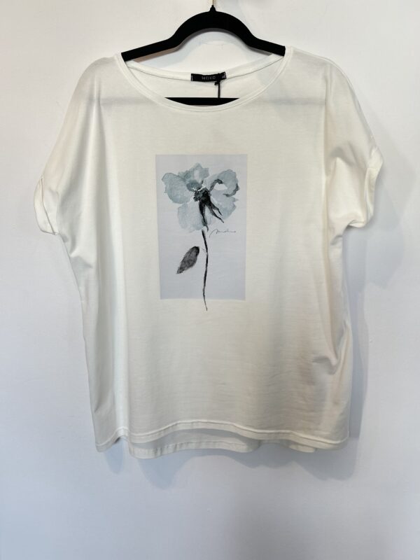 T-shirt Plus size 
z aplikacją w błękicie - obrazek 2